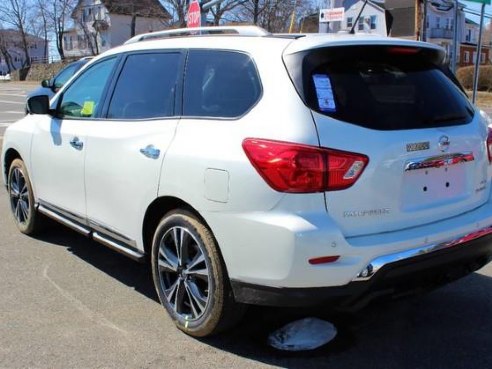 2018 Nissan Pathfinder Platinum Pearl White, Lawrence, MA