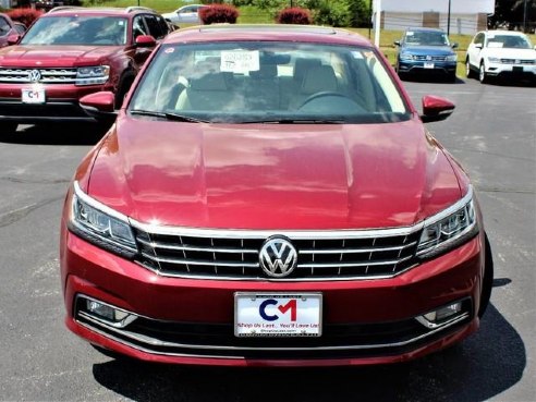 2018 Volkswagen Passat 2.0T SE w/Technology Fortana Red Metallic, Lawrence, MA