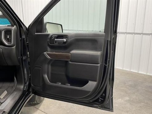 2020 Chevrolet Silverado 1500 LT Pickup 4D 6 1-2 ft Black, Sioux Falls, SD