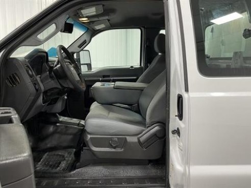 2015 Ford F-250 XL Pickup 4D 6 3-4 ft White, Sioux Falls, SD