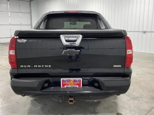 2011 Chevrolet Avalanche LTZ Sport Utility Pickup 4D 5 1-4 ft Black, Sioux Falls, SD