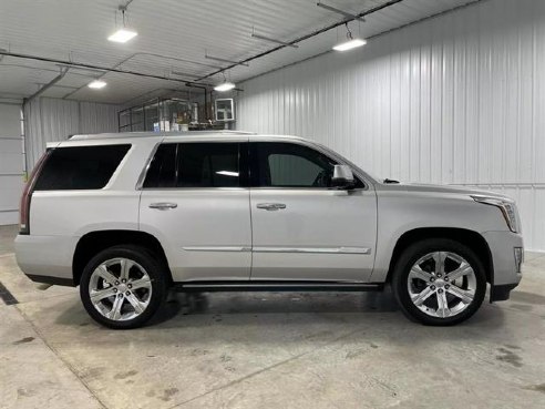 2016 Cadillac Escalade Premium Sport Utility 4D Silver, Sioux Falls, SD