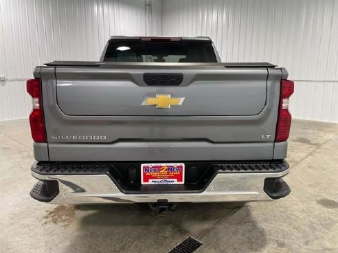 2021 Chevrolet Silverado 1500 LT Pickup 4D 5 3-4 ft Gray, Sioux Falls, SD