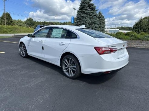 2025 Chevrolet Malibu LT White, Mercer, PA