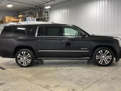 2018 GMC Yukon XL Denali Sport Utility 4D Black, Sioux Falls, SD